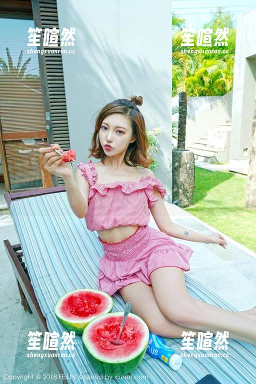 Feilin嗲囡囡 - 套图：陈雅漫VICKY每个角度都在说‘快来看我的自拍美图吧！’