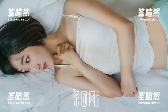 GIRLT果团网 - 裴希西旅拍：她的日常和我的幻想，哪张图片更真实？我开始怀疑自己了。