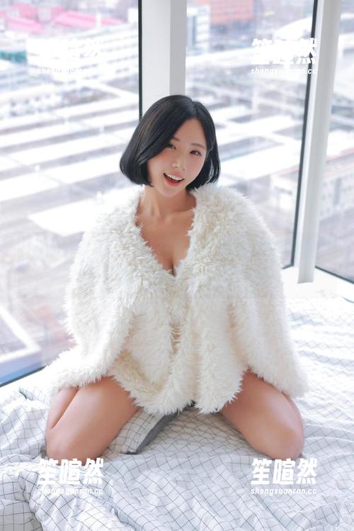 Habin夏彬(하빈)在B&W图集里的设计：分享那些似懂非懂的瞬间