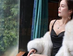 IESS异思趣向 – 新的肉丝风暴来袭！团团的长靴套图，你不能错过！