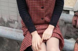 MSLASS梦丝女神 – 校服与小蝴蝶，套图下载带你回味无邪的校园时光。