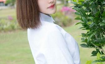 MiStar魅妍社 – 图库新鲜出炉！糯美子Mini的双人写真，下载后记得偷偷欣赏！