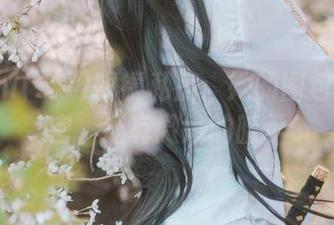 Mimmi(밈미)眼镜私房：她的图包不只私密，还有微妙的暗示