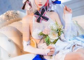 哇！Momoko葵葵的浴缸大冒险：高清壁纸带你游泳去！