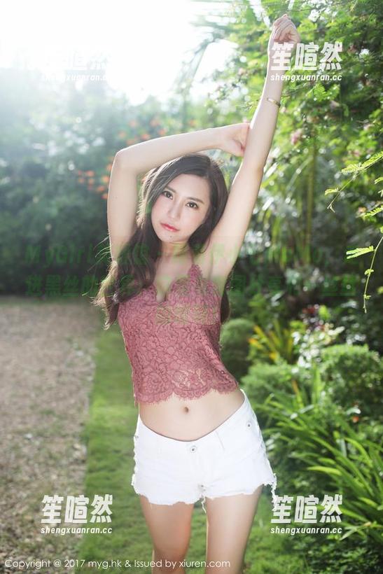 MyGirl美媛馆 - 跟着伊小七MoMo，走进黑丝的世界：这里有套图分享和一丝丝的暧昧！