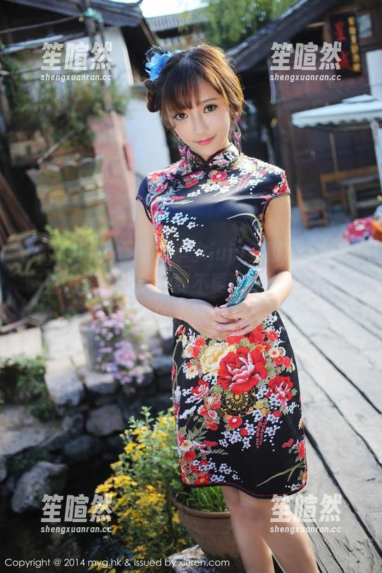 MyGirl美媛馆-小夕juju MyGirl美媛馆 - 小夕juju美脚图集,定制魅力令我心动,要不要也定制一双这样的小腿?
