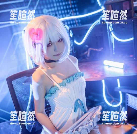 图片时间！Quan冉有点饿的高叉兔女郎，要不要一起“打卡”？