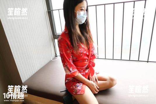ROSI捆绑胶带写真：分享的不止是画面，更是感觉哦