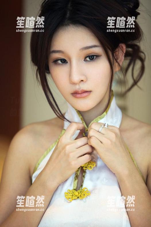 TuiGirl推女郎 - 我以为‘裤里丝’最大的魅力是王依萌的美图，结果发现，分享才是重中之重！