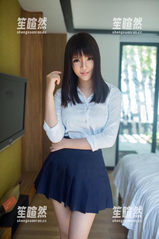 TuiGirl推女郎 - 王李丹尼长腿：一边看壁纸，一边心跳加速的合集！