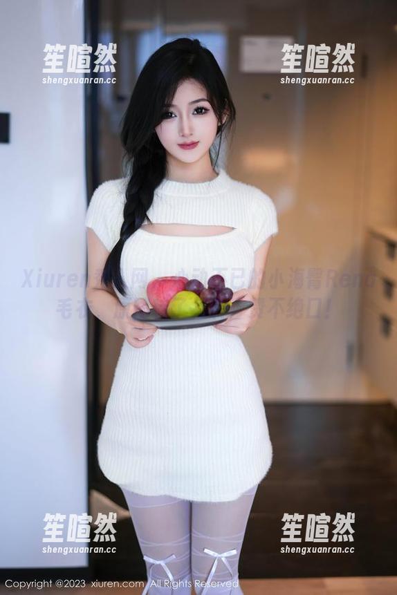 Xiuren秀人网-小海臀Rena Xiuren秀人网 - 心动不已的小海臀Rena毛衣,原图转了又转,赞不绝口!