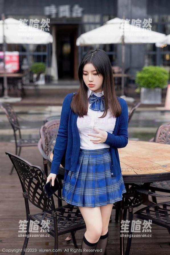 Xiuren秀人网 - 好奇小逗逗的女友？她的写真照片可是暗藏玄机哦！