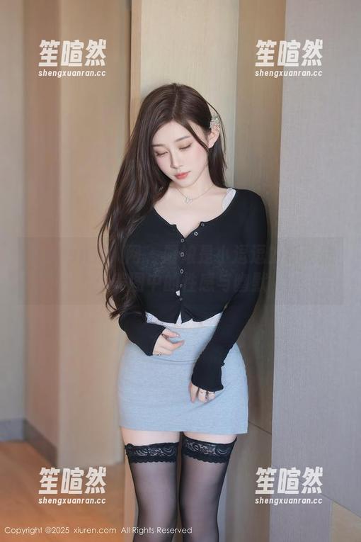 Xiuren秀人网 - 厨娘是小逗逗的新煮意：美图中的性感与幽默