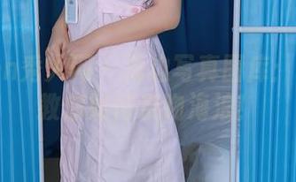 Xiuren秀人网 – 海边写真图库：林文文教你如何亲吻海浪！