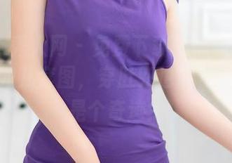 Xiuren秀人网 – 免费下载！糯美子mini黑丝肚兜儿套图，穿肚兜也能走秀，绝对是个奇迹！