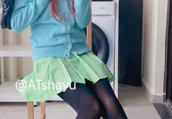 图库精选：at鲨鱼学姐的魅力全开，撩得小心脏扑通扑通！