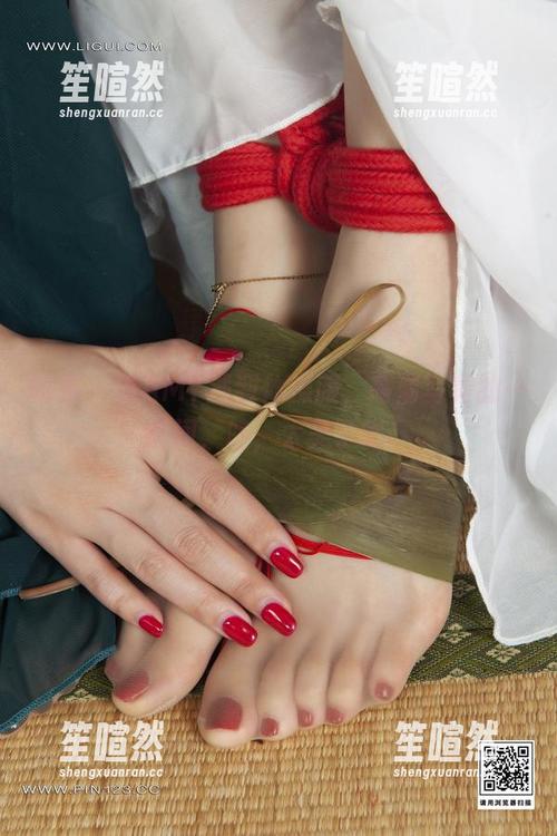 丽柜 - 当AMY遇到体操服，高清写真的一瞬间，哇，太美了吧！