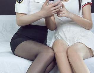 丽柜 – 从未见过的短裙魅力，你绝不能错过Vicky最新资源！