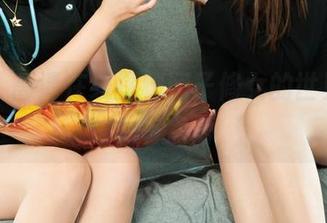 丽柜 – 高清在线探秘团子修女的世界，感觉有点懵