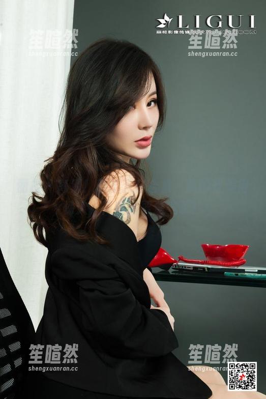 丽柜 - 高清！蕊蕊天台合集，真的是美得悚人，简直需要透气了！