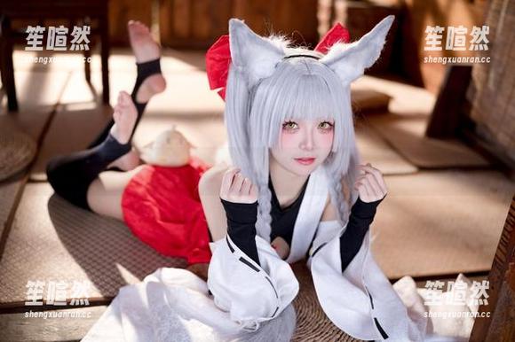 九柒喵制服写真，让我忍不住想给她打个CALL！