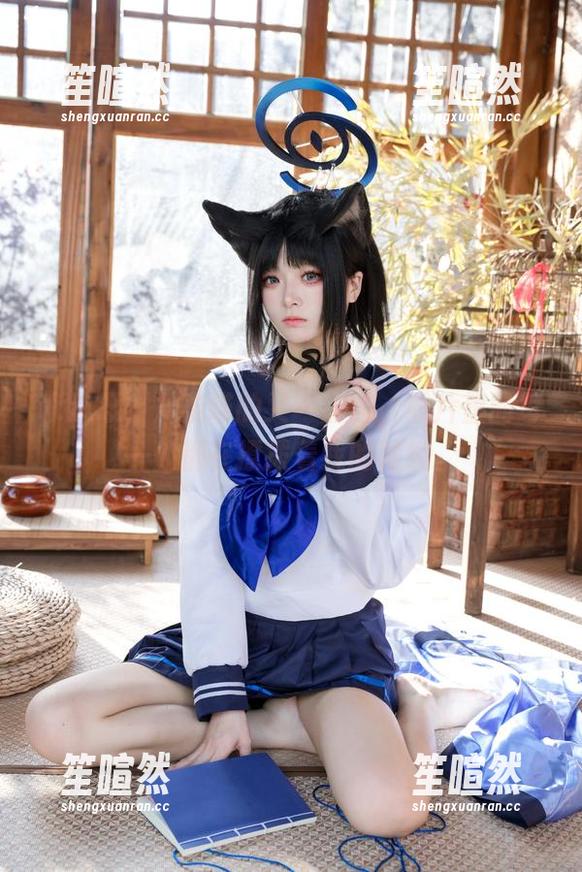 水忍忍，九柒喵的又一杰作，照片里的每一处都在撩拨着我的神经。