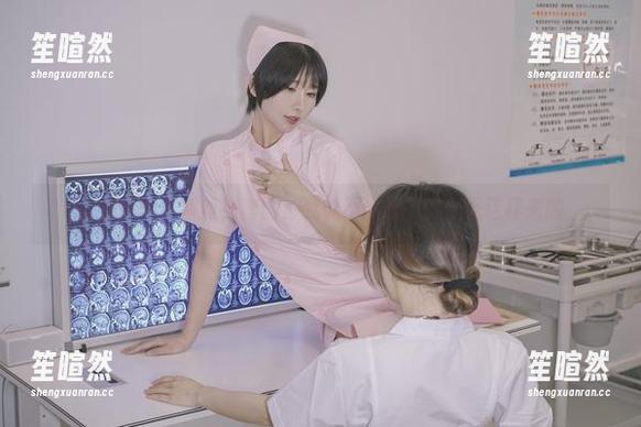 云溪溪的最新丝袜套图，我说不出的心动就是这样来的
