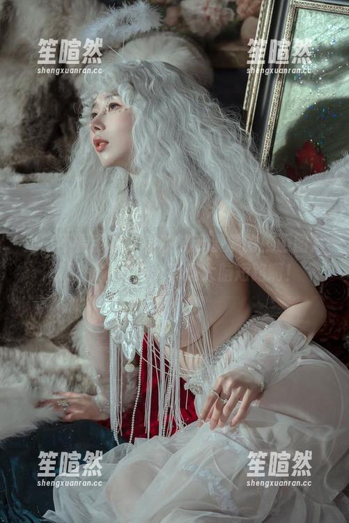 走路不看手机，竟然被云溪溪的校服图片吸引得停下来，真是大脑短路啊！