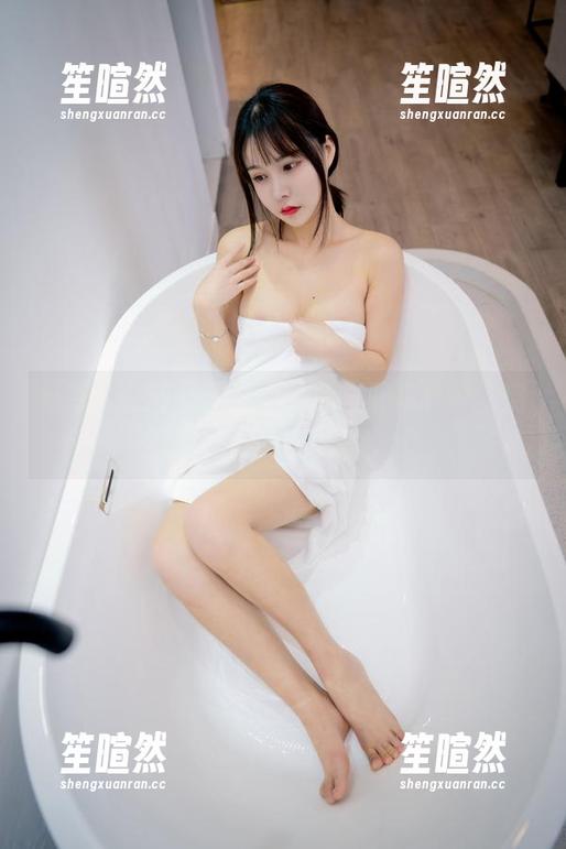 分享：在亚马逊鲶鱼的体操服写真中，隐藏着的无限遐想