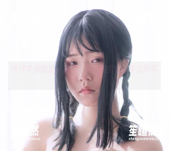 今汐学姐的迷人魅力：原图和图包让你沉醉其中