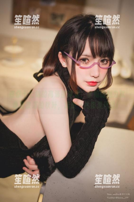 你十七鸽 在你十七鸽的高清图库里,学姐的魅力就像那散落的秋叶,随便一片都是风景!