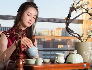 克拉女神 – 看小岚如何把制服穿出‘校园风’与‘时尚感’！