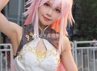 看千反田鹿子的夏天图包，我突然觉得自己也成了阳光的奴隶！