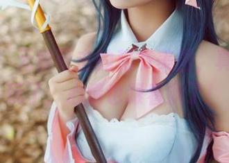 半半子：无懈可击的秘书美图，真的太会玩了，心情也跟着飘了！