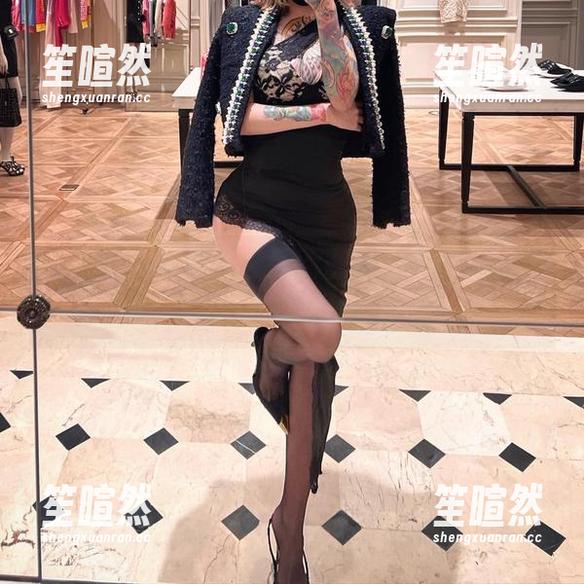 微密圈 - 奈斯希希最新图册：第一部分视频，肆意流淌的梦幻时光！