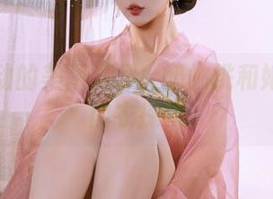 让人心动的美图资源！奶桃桃和她的浅蓝内衣探秘