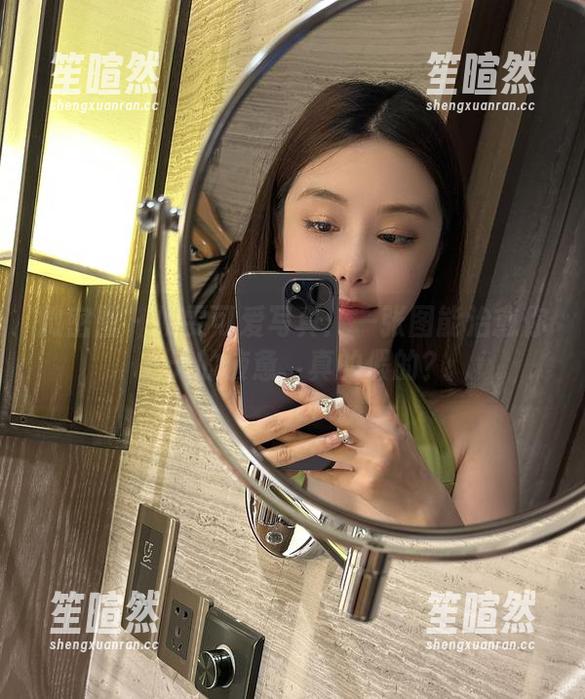 微密圈 - 奶雯可爱写真：一张图能治愈你一天的疲惫，真的假的？