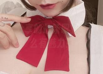 小泉学姐吖分享的最新职业装：居然能这么有魅力！