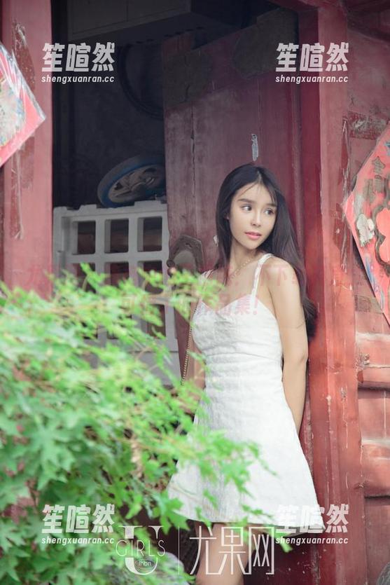尤果网 - 旗袍中的王雨纯：不下载简直太可惜了的作品集！