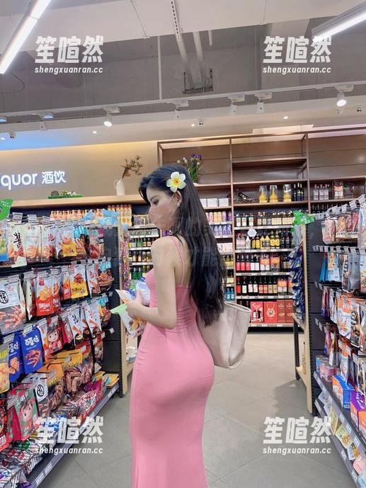 微密圈 - 就是阿朱啊的美图好评如潮，乖狗狗啥时候才能出道？