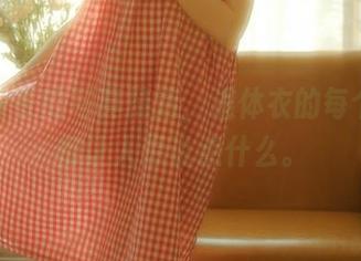 幼水铃衣的写真精选，连体衣的每个细节都让人想说点什么。