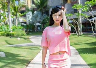 推女郎 – 松果儿私拍作品，谁说自拍只能是‘我在这儿’的死板造型？