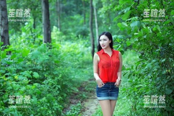 推女郎 - 私房美图探秘：看赵纹清如何把运动变得如此迷人
