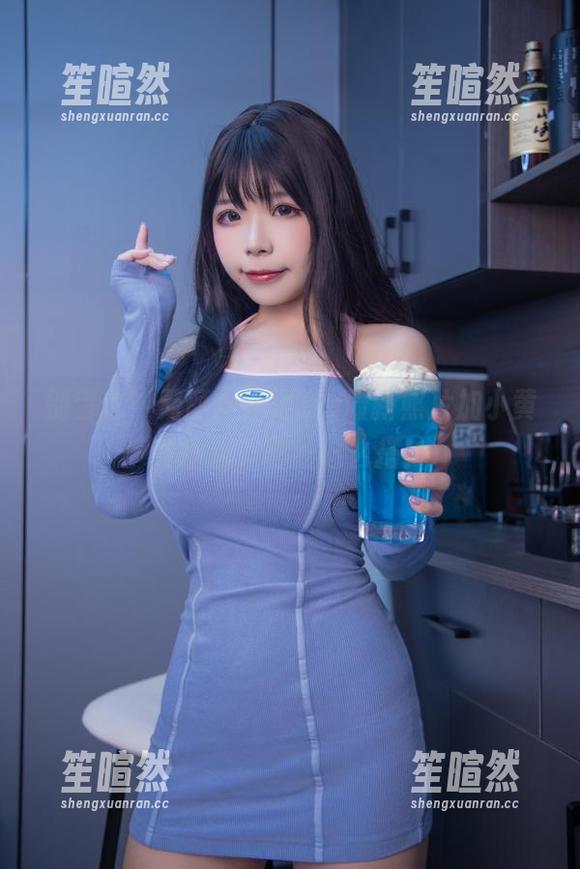 别错过！无颜小天使wy最新照片加小黄鸡赠品，居然这么搭！