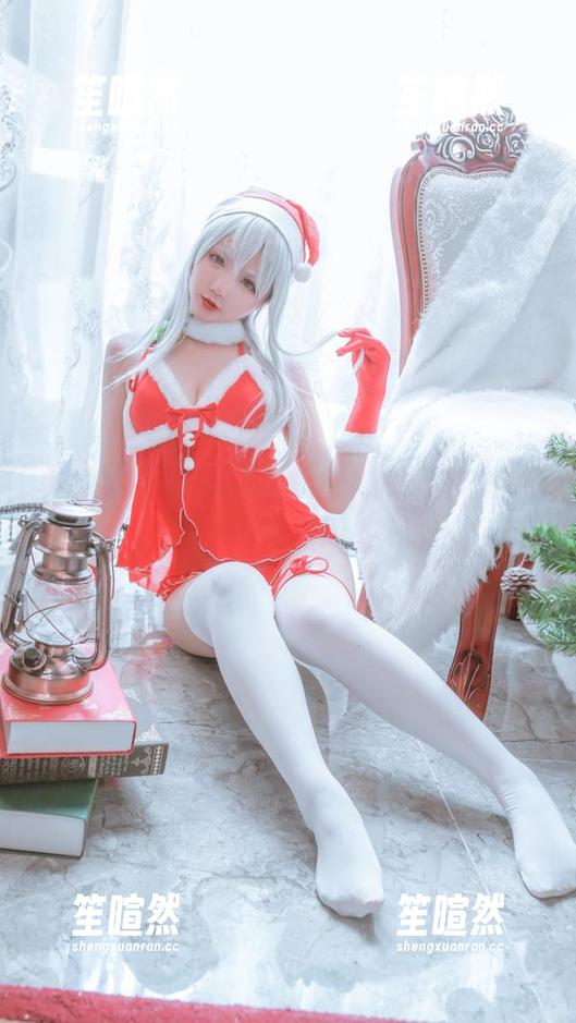 美图时刻，日奈娇的黑色礼服，精选的优雅与神秘