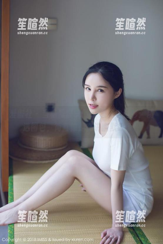 爱蜜社 - 当杨晨晨sugar遇见白衬衫：精选图包，简直像是在讲幽默故事！
