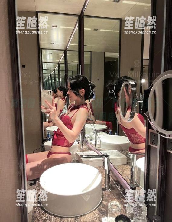 微密圈 - “牛奶里的果汁”教你如何在天台上晒出最美的图库资源