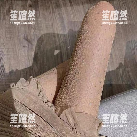 微密圈 - 猪小七的最新写真，万圣节的灵感竟然在此！一言难尽啊！