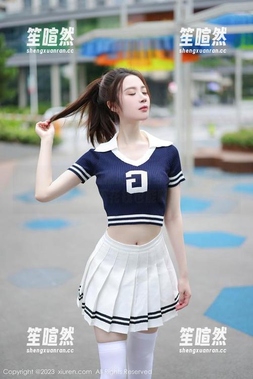 秀人网 - Zoe柚柚的旅拍合集：这里有惊喜，不花钱也能嗨！