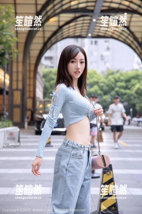 秀人网 - 当南初妹妹遇上校园，这个合集就是乐趣的下载宝藏！